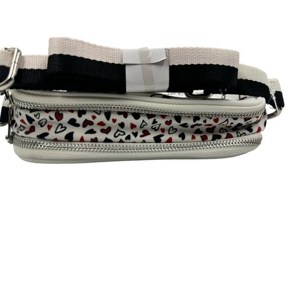 NWT Brighton Love Scroll Cross Body Bag White, Red & Black with Hearts, 7"  New - Picture 3 of 5